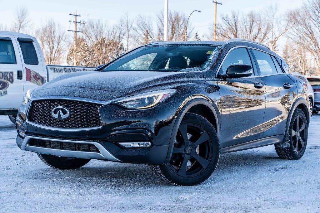 Infiniti QX30