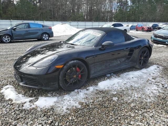 PORSCHE
