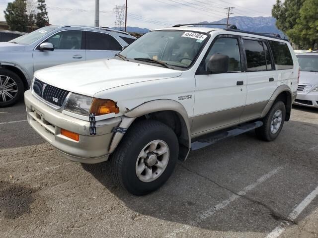 Mitsubishi Montero Sport