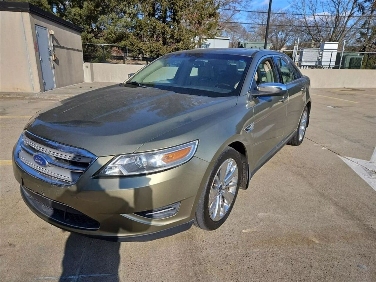 2012 FORD Taurus