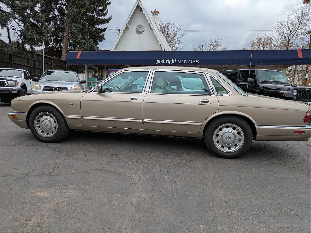 Jaguar Vanden Plas