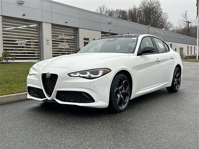 2025 ALFA ROMEO Giulia