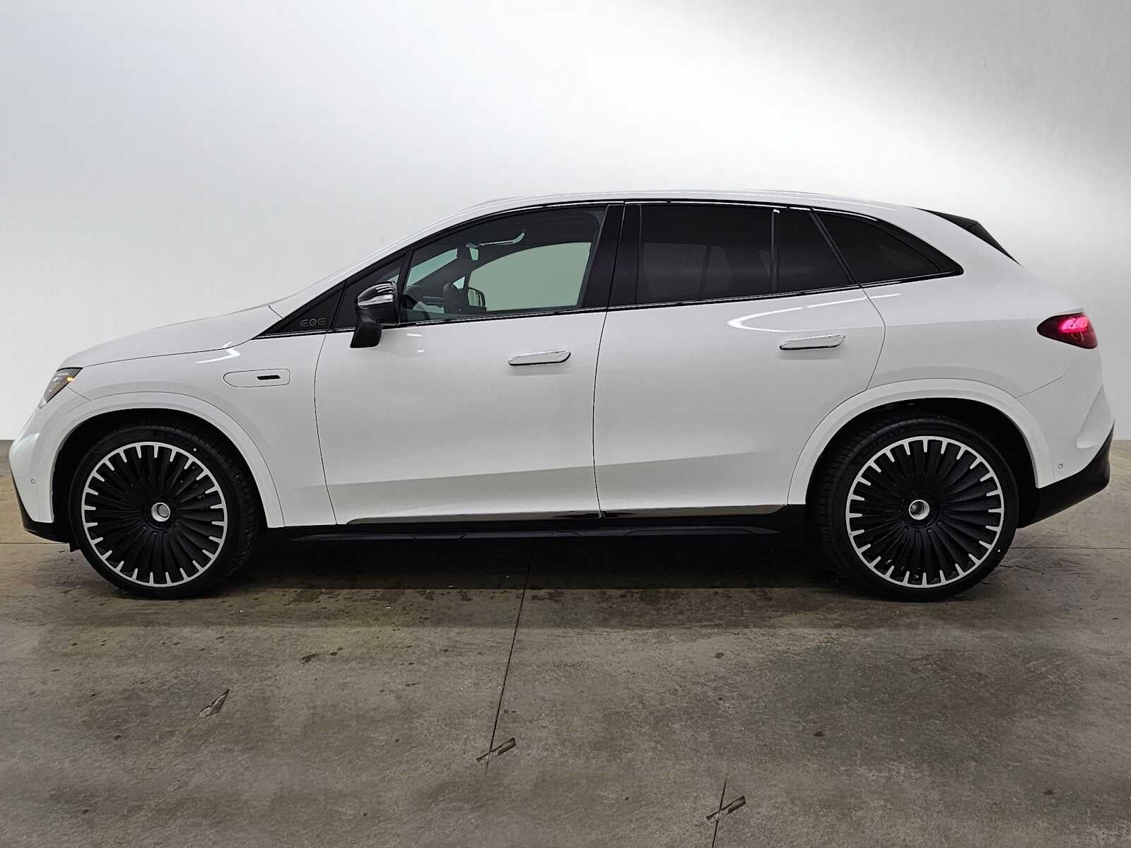 2025 Mercedes-Benz EQE-Class SUV