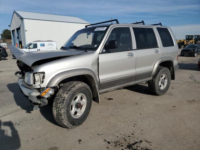 Isuzu Trooper