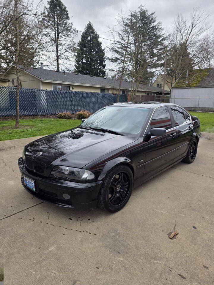 BMW 330i