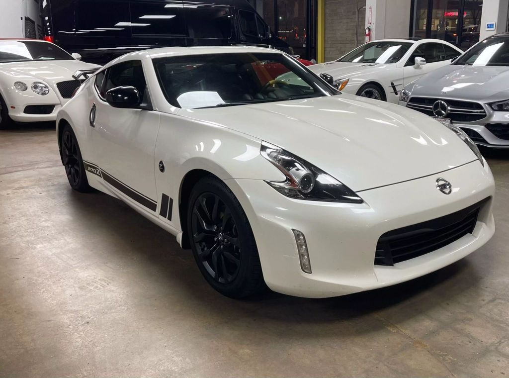 2019 NISSAN 370Z