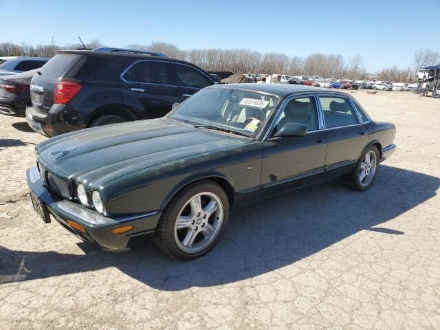Jaguar XJR