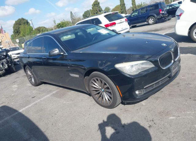 BMW 740i