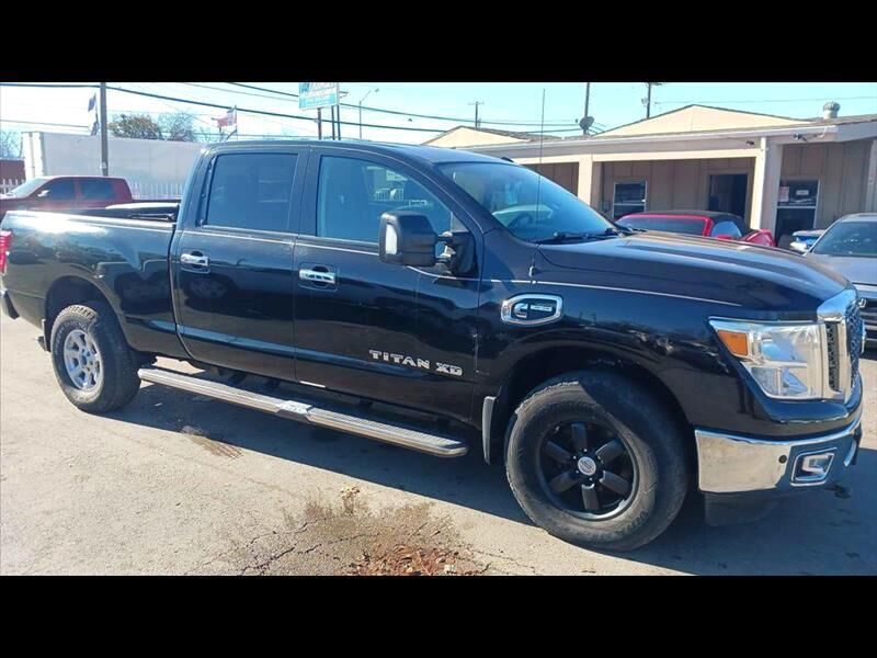 2016 NISSAN Titan