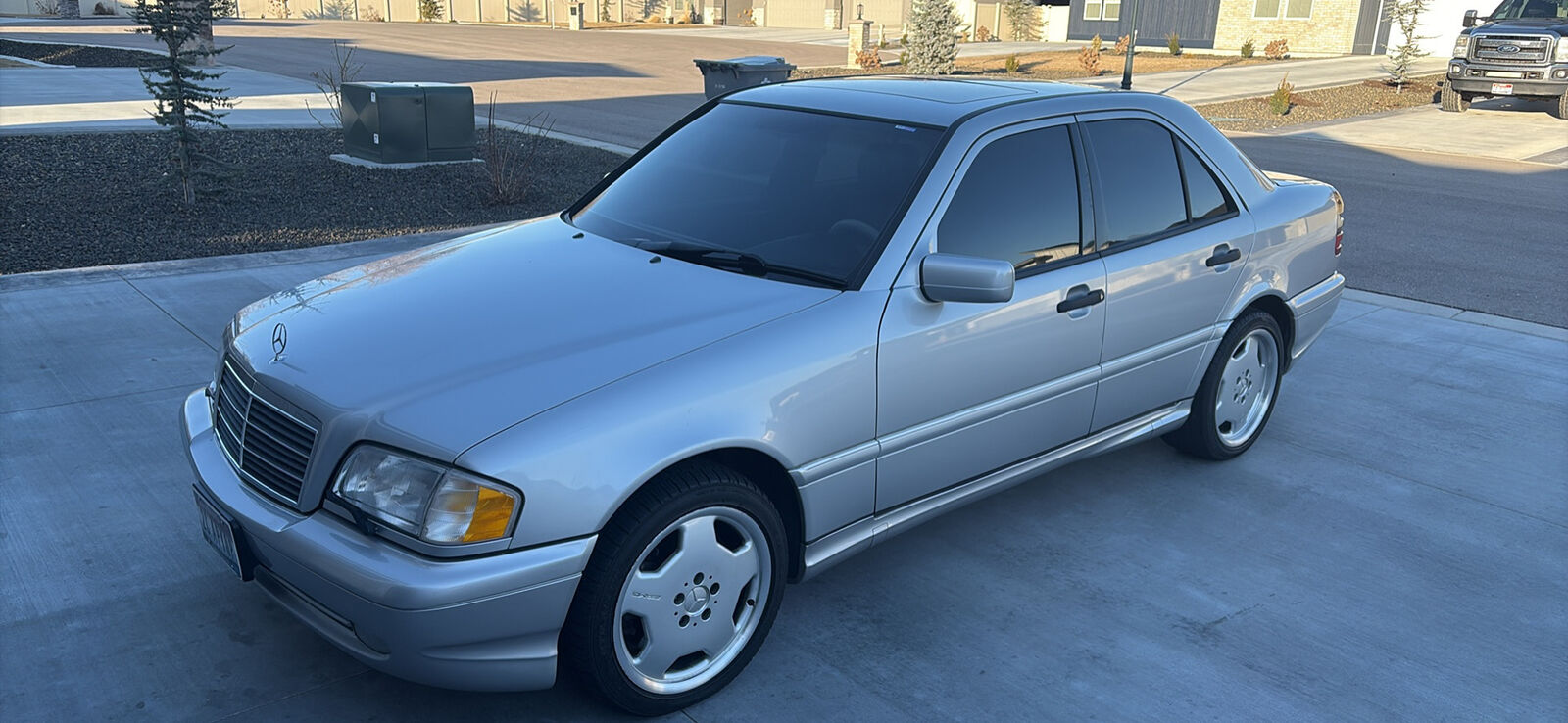Mercedes-Benz C-Class