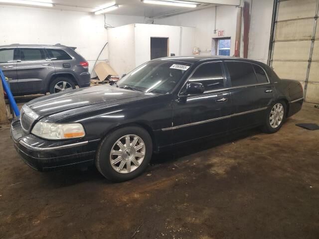 Lincoln Town Car