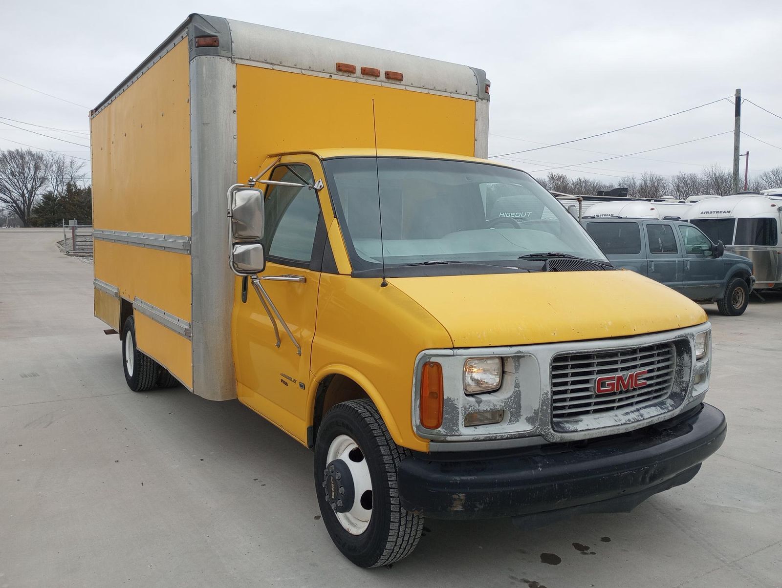 GMC Savana