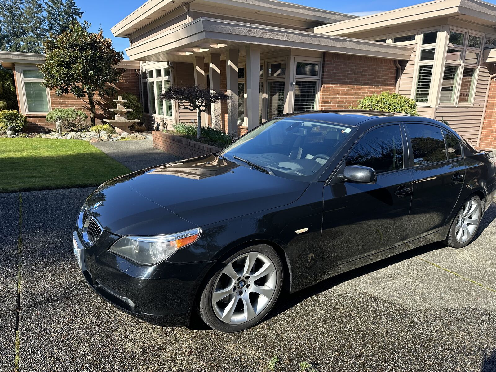 BMW 550i