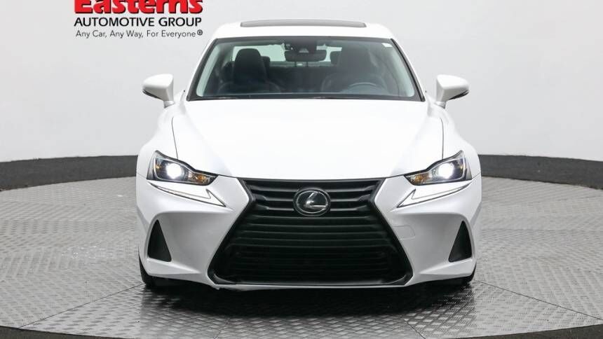 2020 Lexus IS