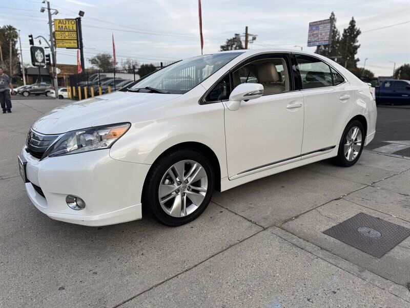 Lexus HS