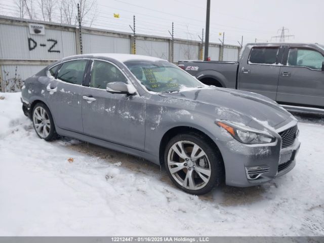 Infiniti Q70