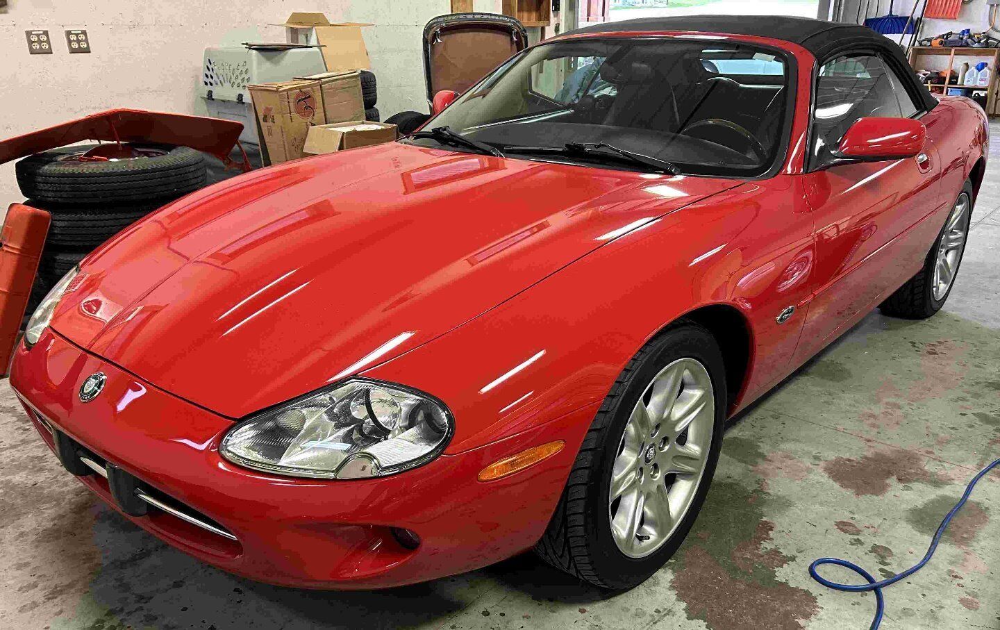 Jaguar XK8