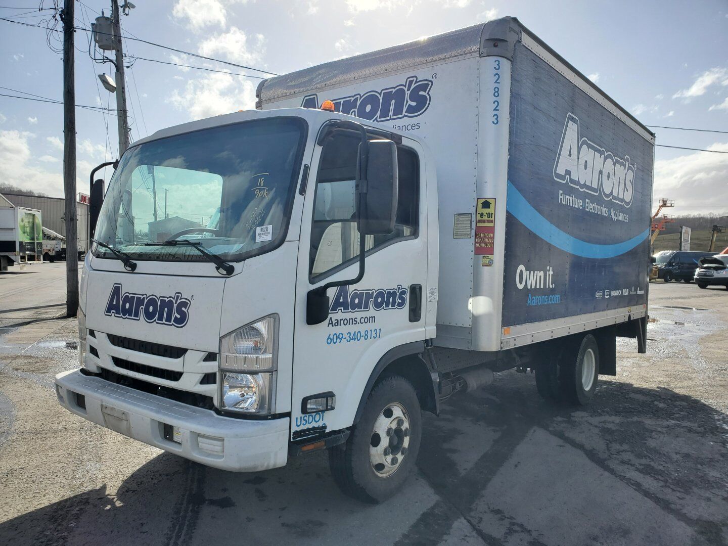 ISUZU