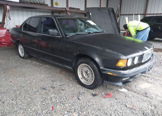 BMW 740i