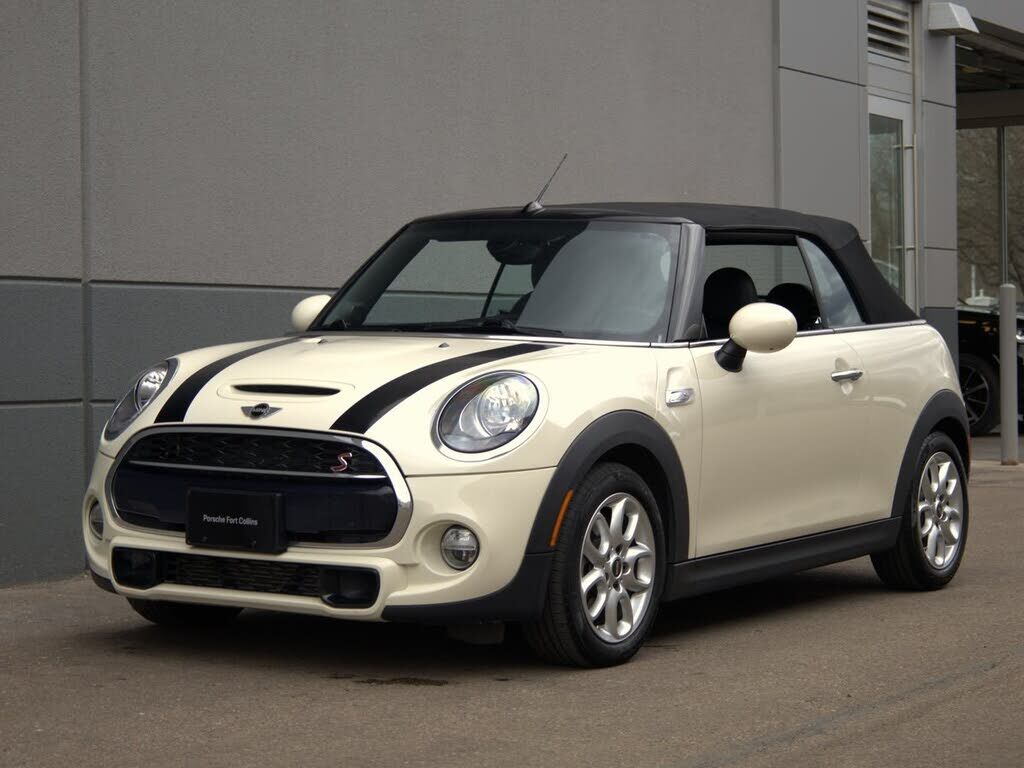 MINI Cooper Convertible