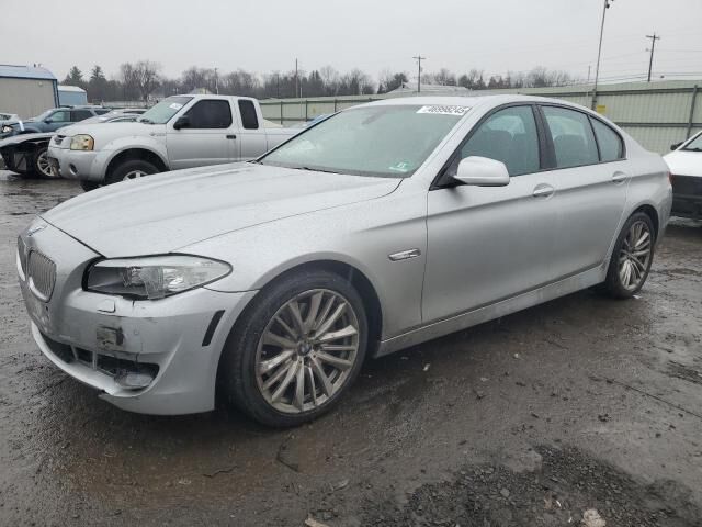 BMW 550i