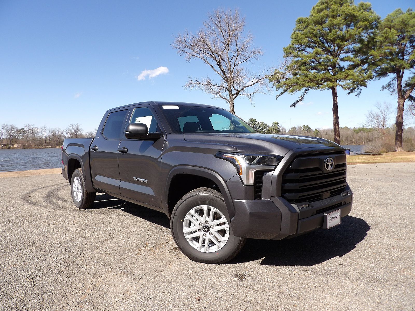 2025 TOYOTA Tundra