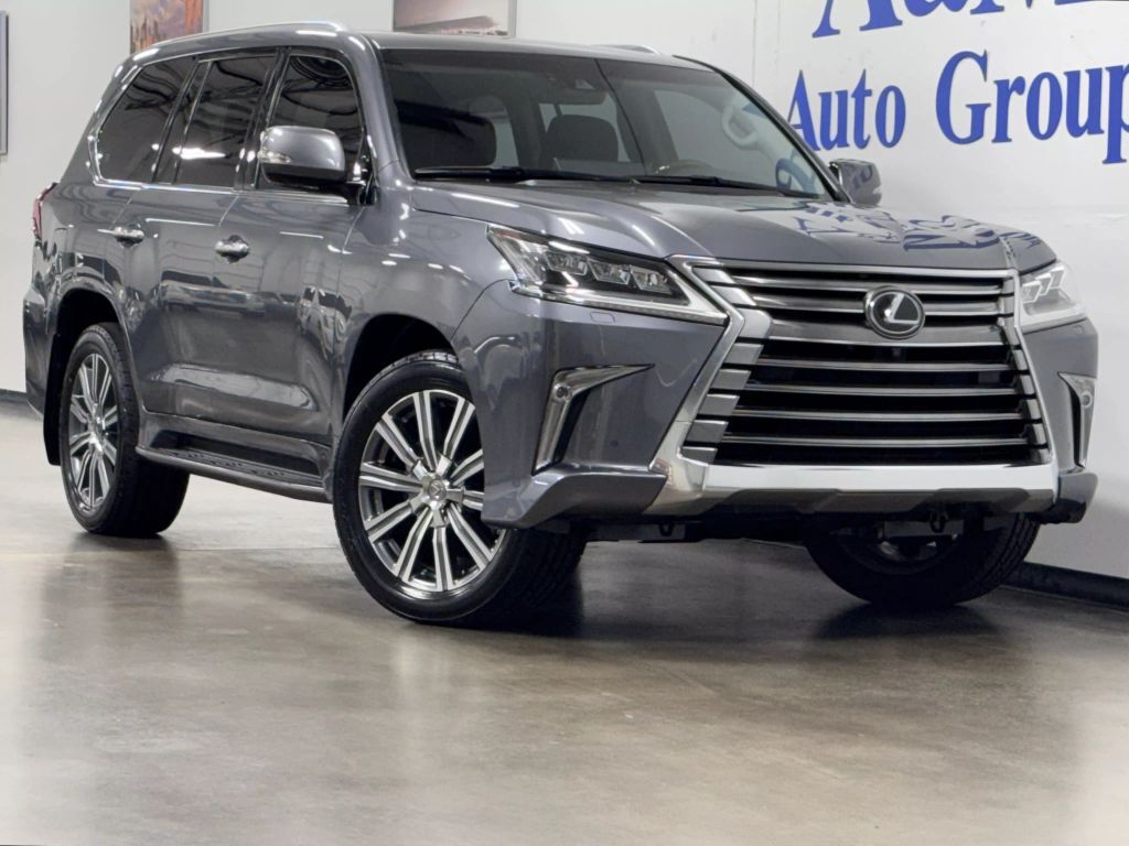 Lexus LX