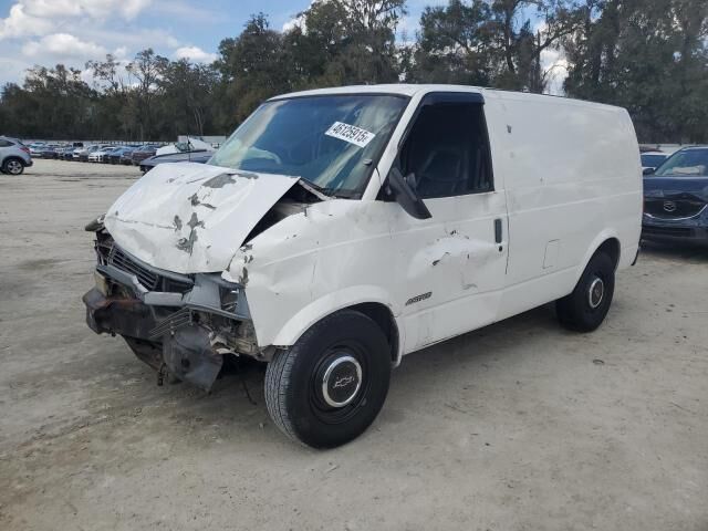 Chevrolet Astro Van