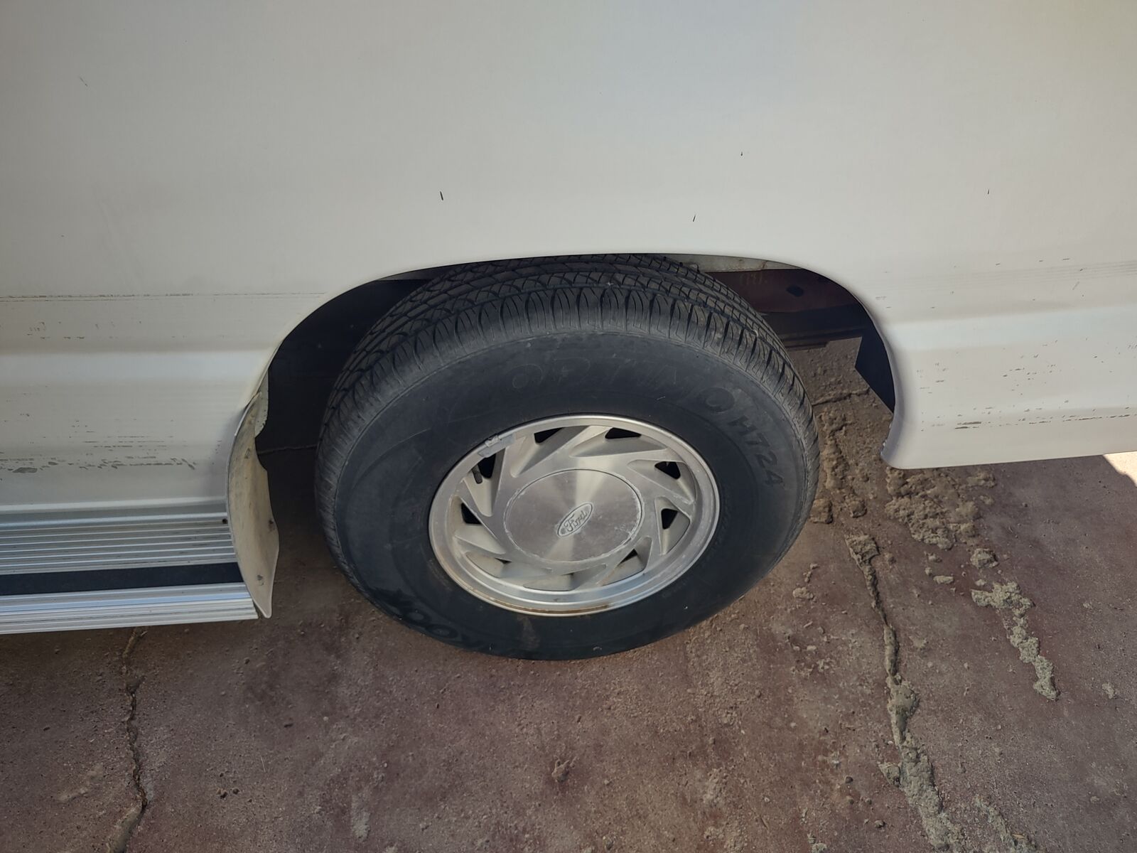 Ford E-150