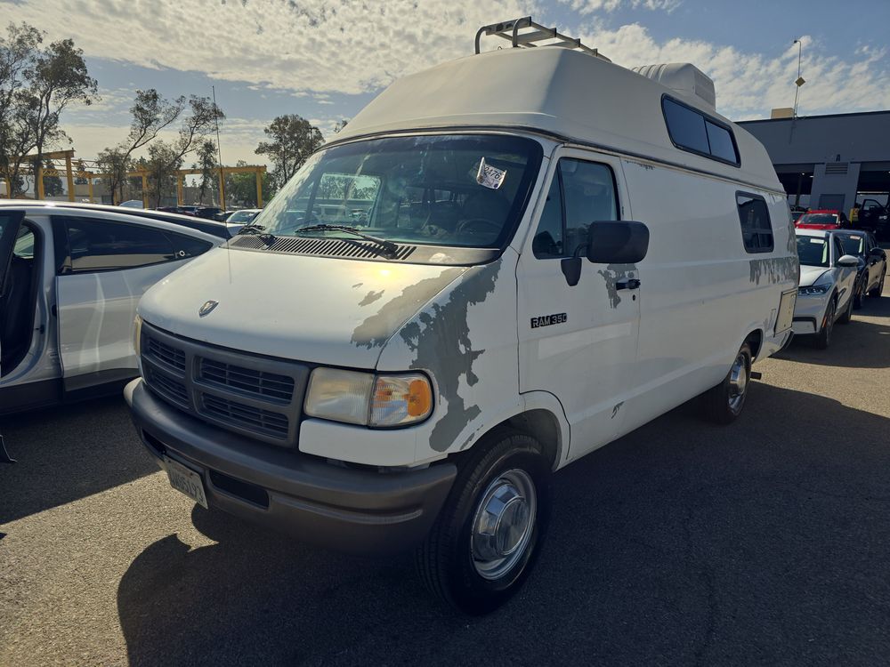 Dodge Ram Van