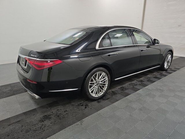 2022 Mercedes-Benz S-Class