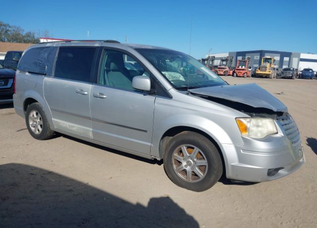 2010 CHRYSLER Town and Country