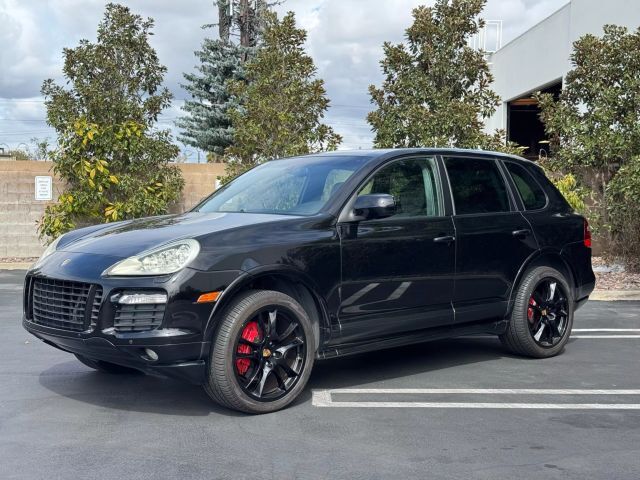 PORSCHE