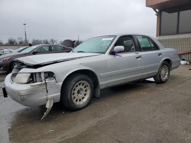 Ford Crown Victoria