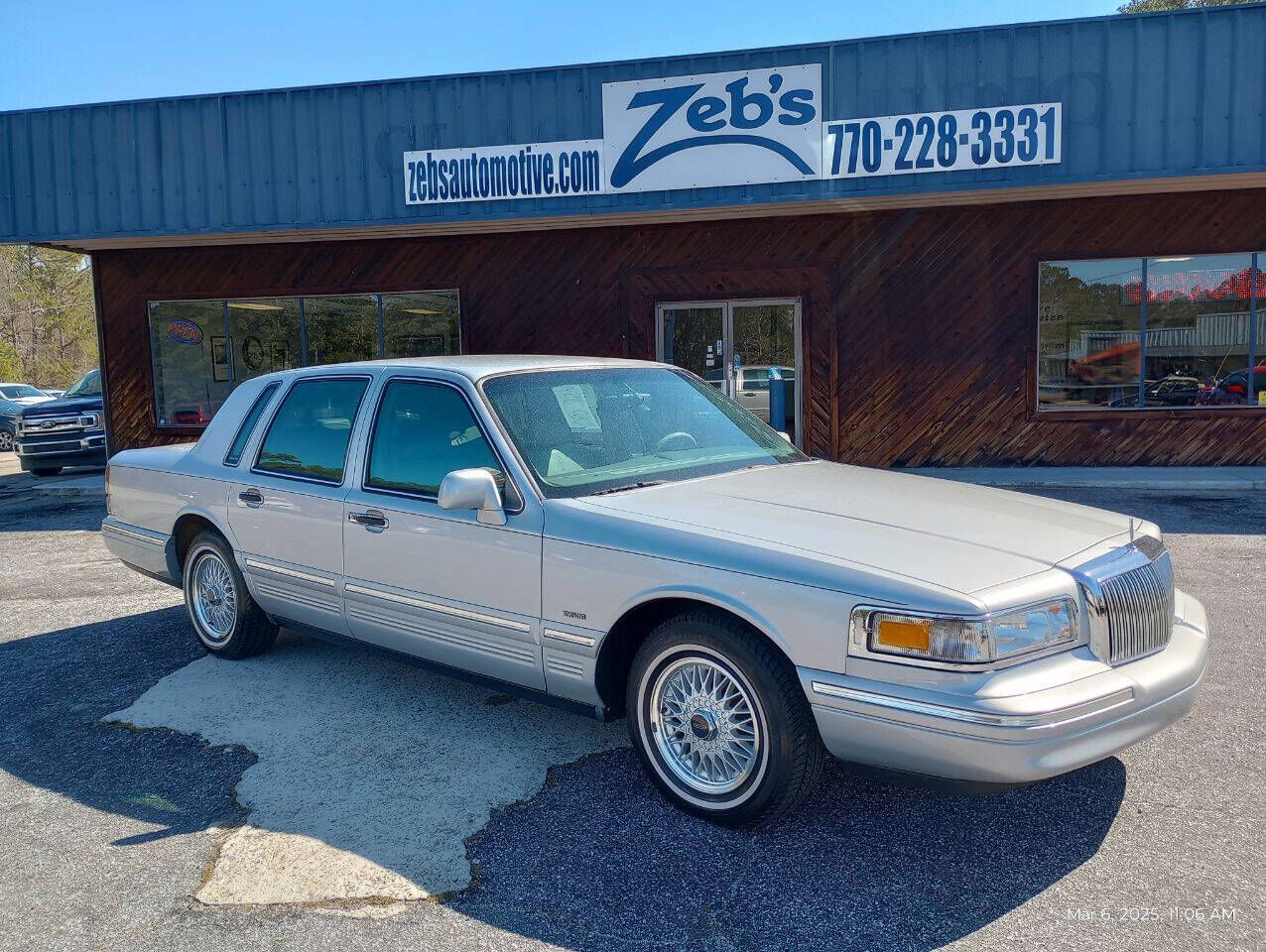 Lincoln Town Car