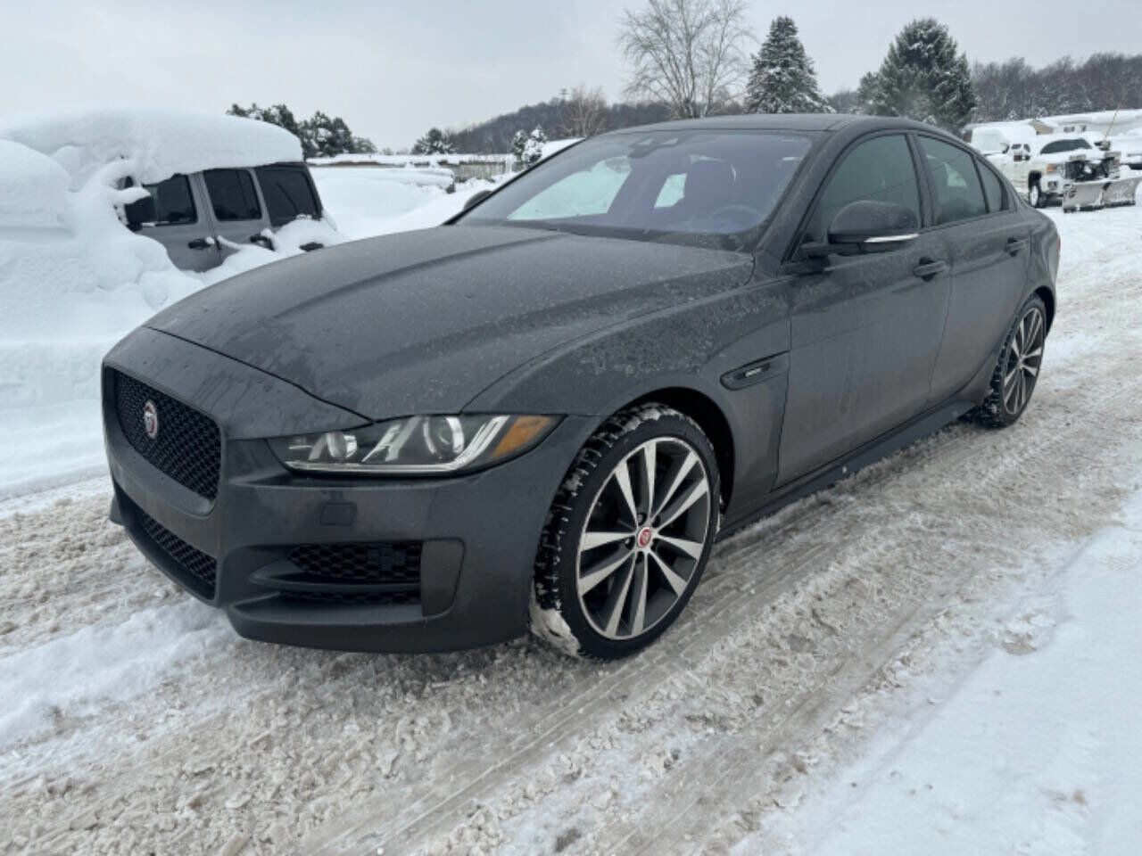Jaguar XE