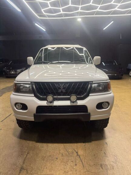 Mitsubishi Montero Sport