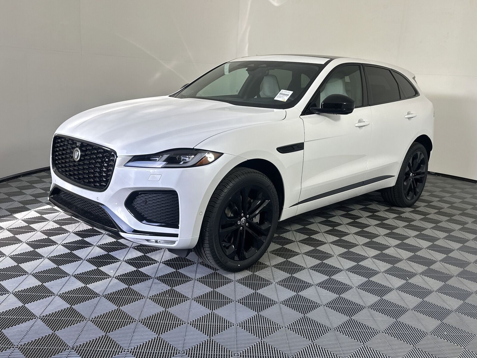 2026 JAGUAR F-Pace