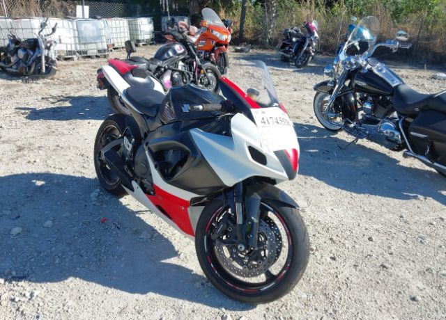 Suzuki GSX-R750