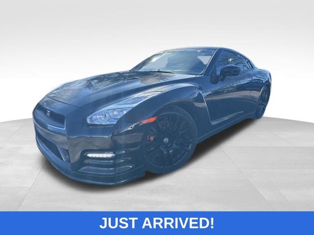 Nissan GT-R