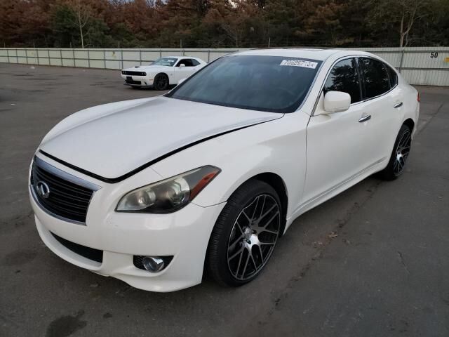 Infiniti M37