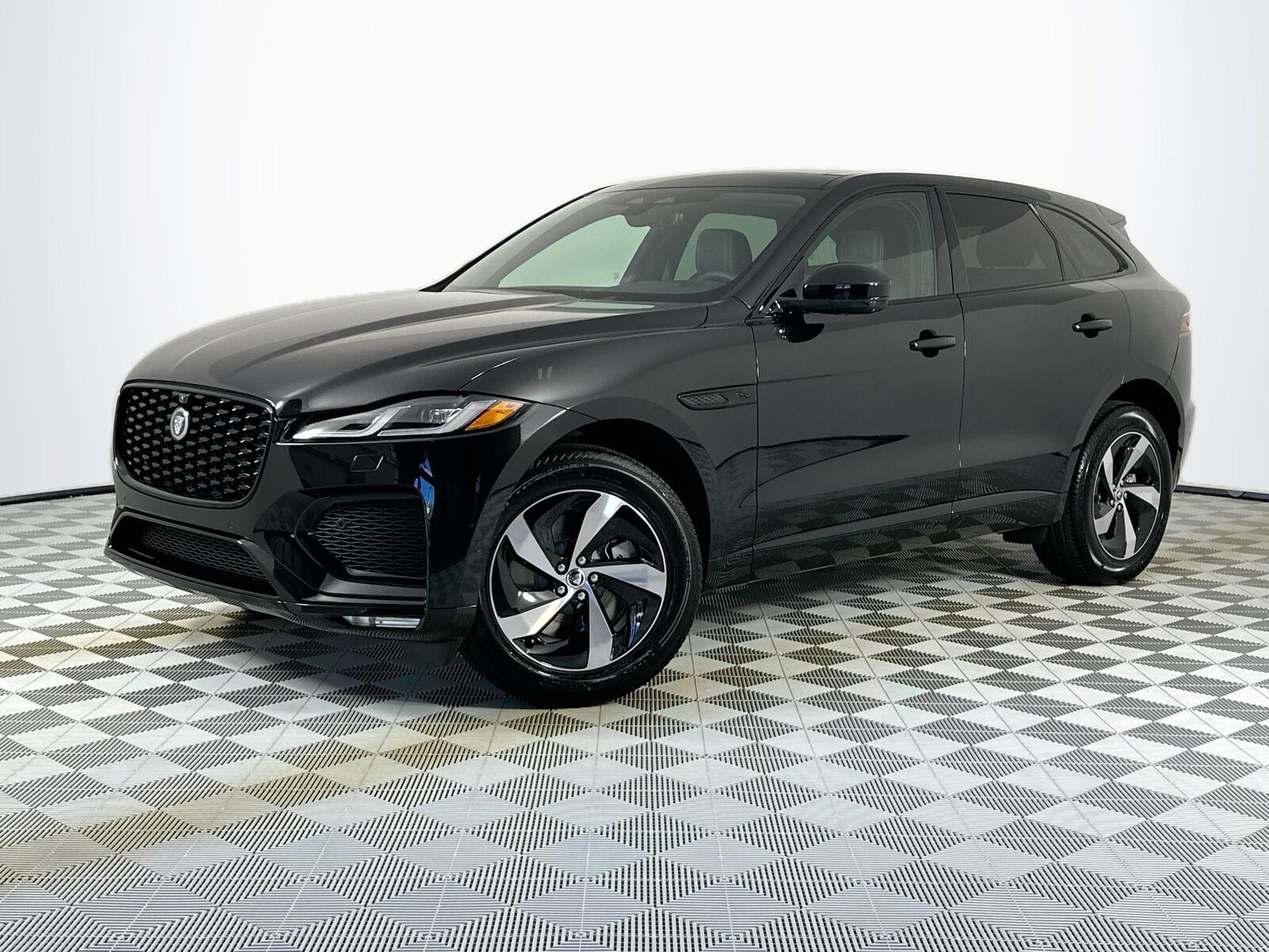 2026 JAGUAR F-Pace
