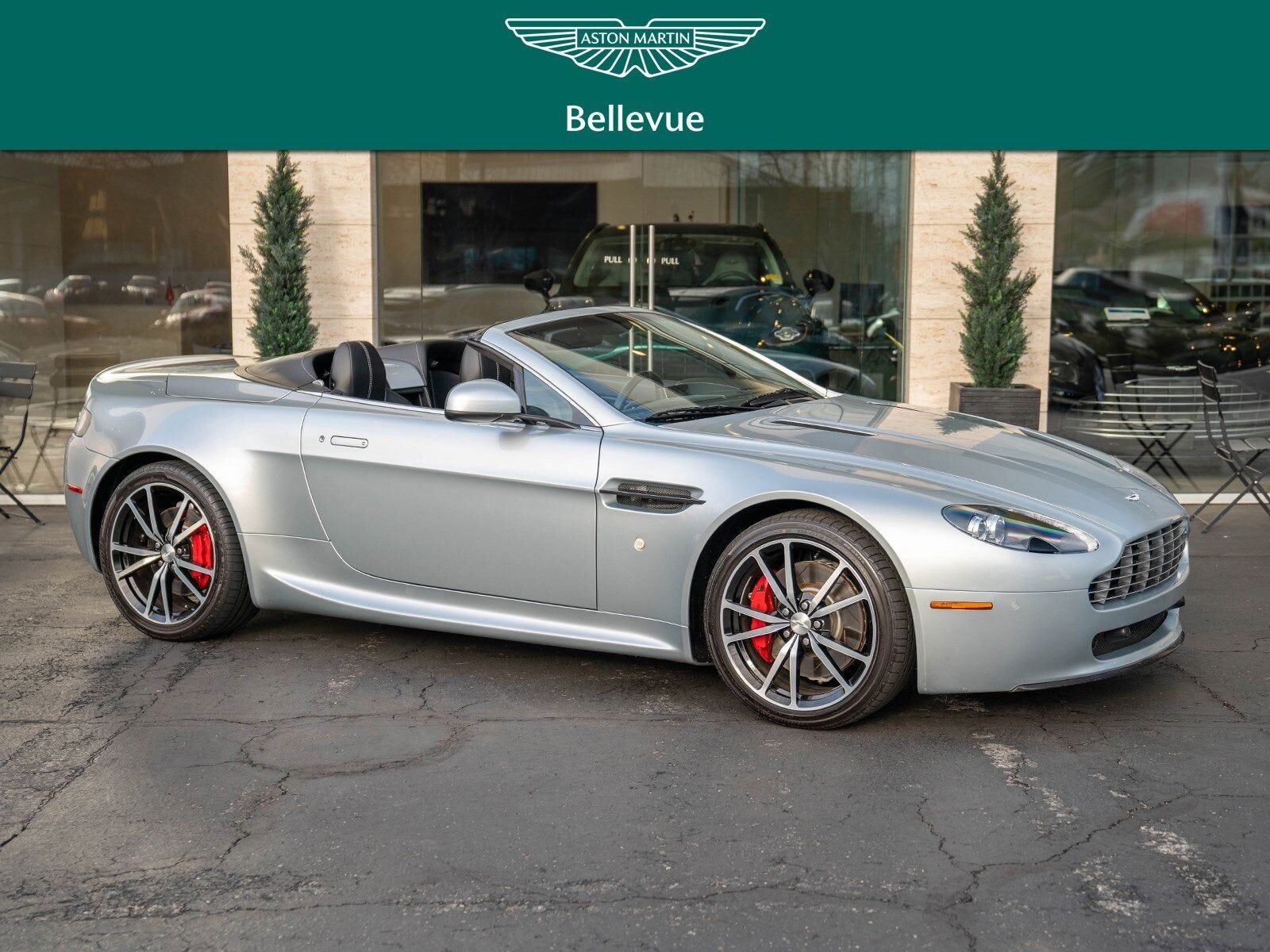 Aston Martin V8 Vantage