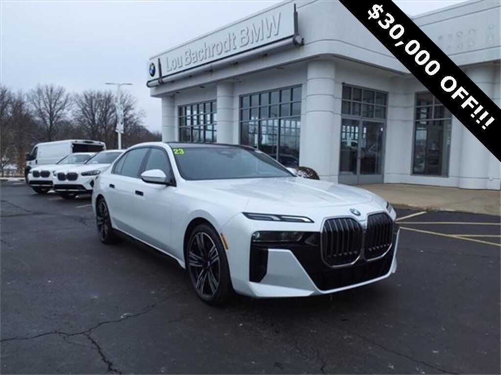 2023 BMW 740i