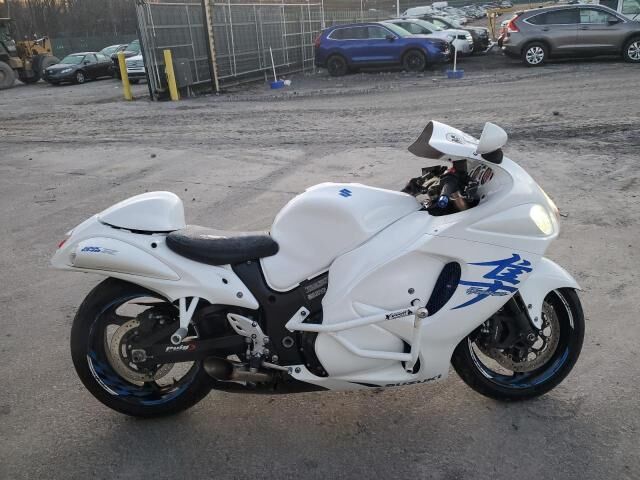 Suzuki GSX1300R