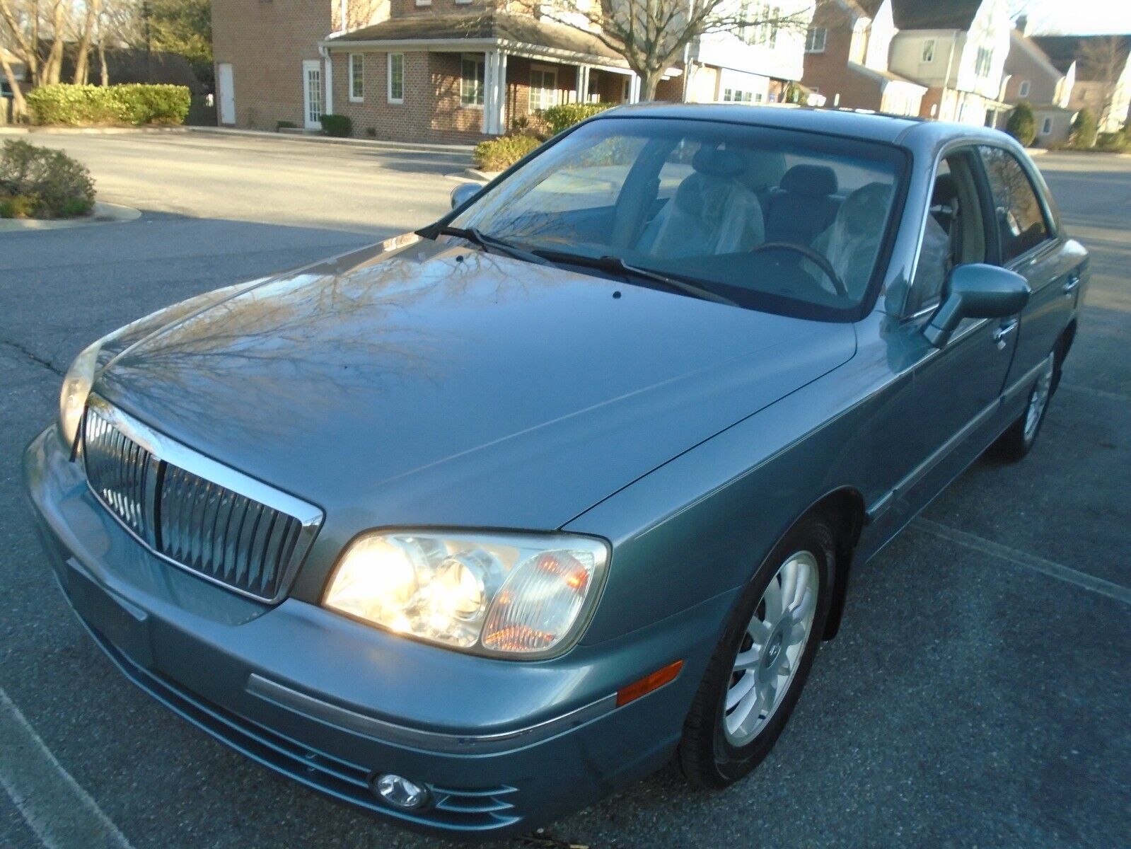 Hyundai XG350