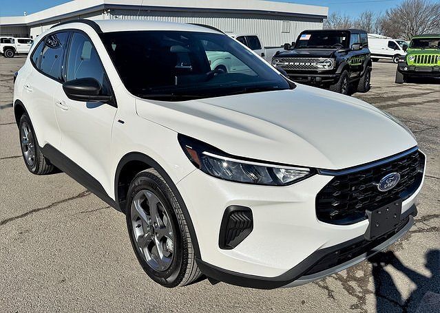 2025 FORD Escape