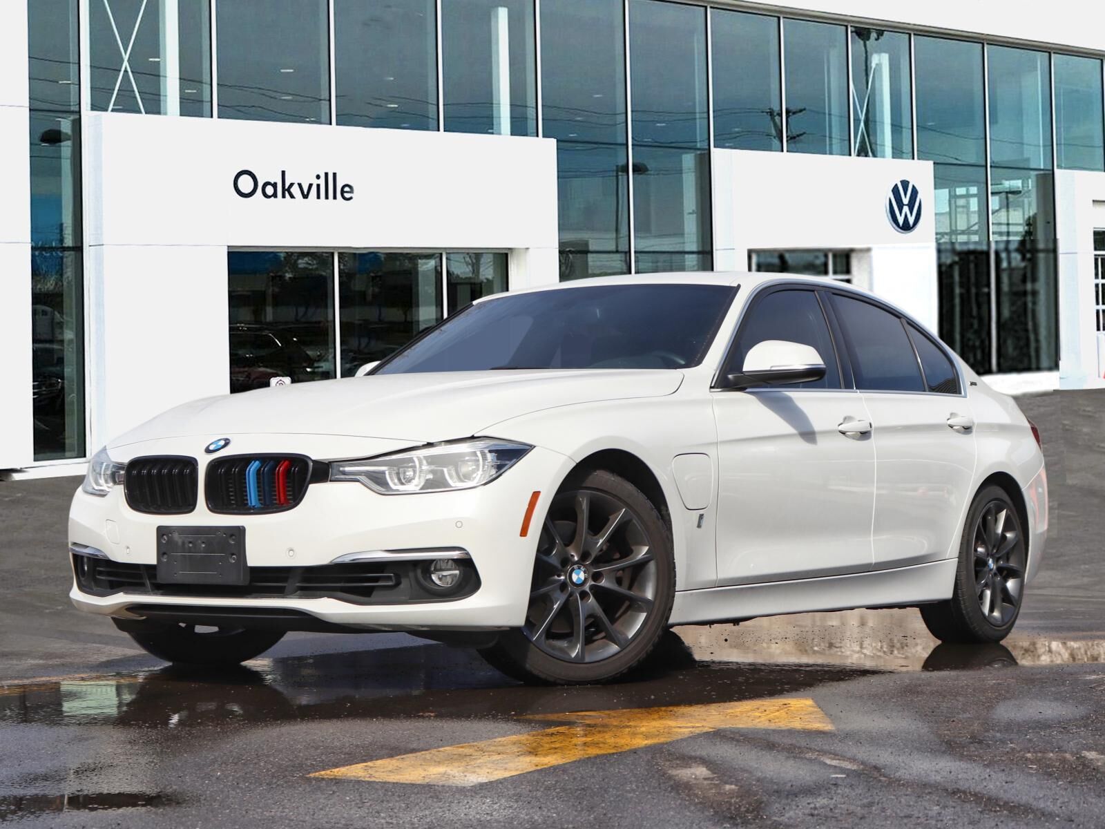 BMW 330e