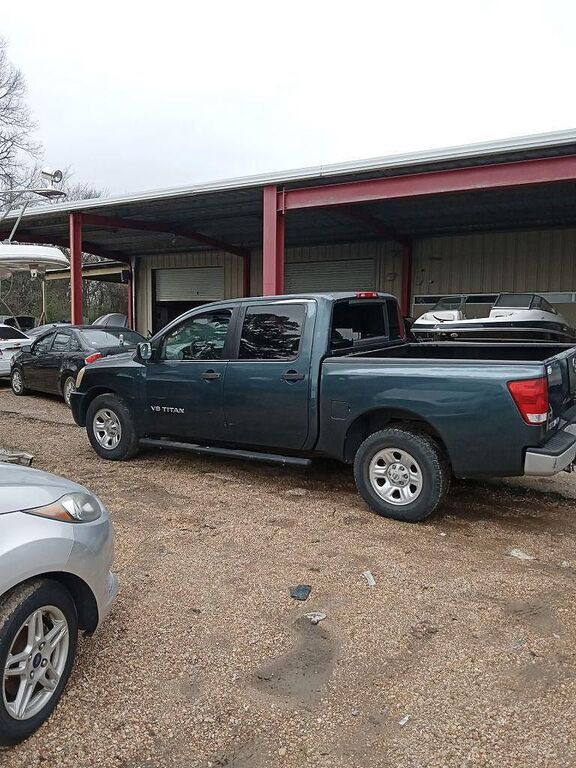 2005 NISSAN Titan