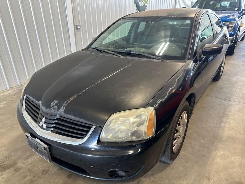 Mitsubishi Galant